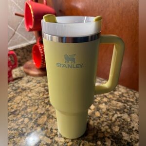 Stanley 40 oz Color- Pomelo